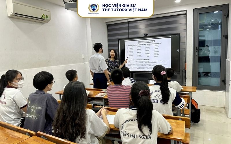 gia-su-truong-thcs-thpt-van-hoa-viet