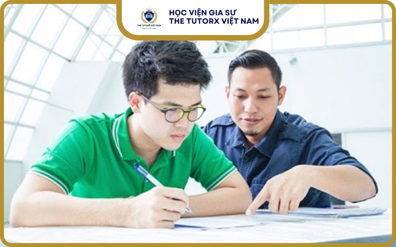 Tại sao nên thuê gia sư lý lớp 12 dạy kèm